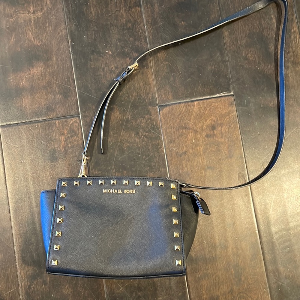 Michael Kors Rockstud Crossbody